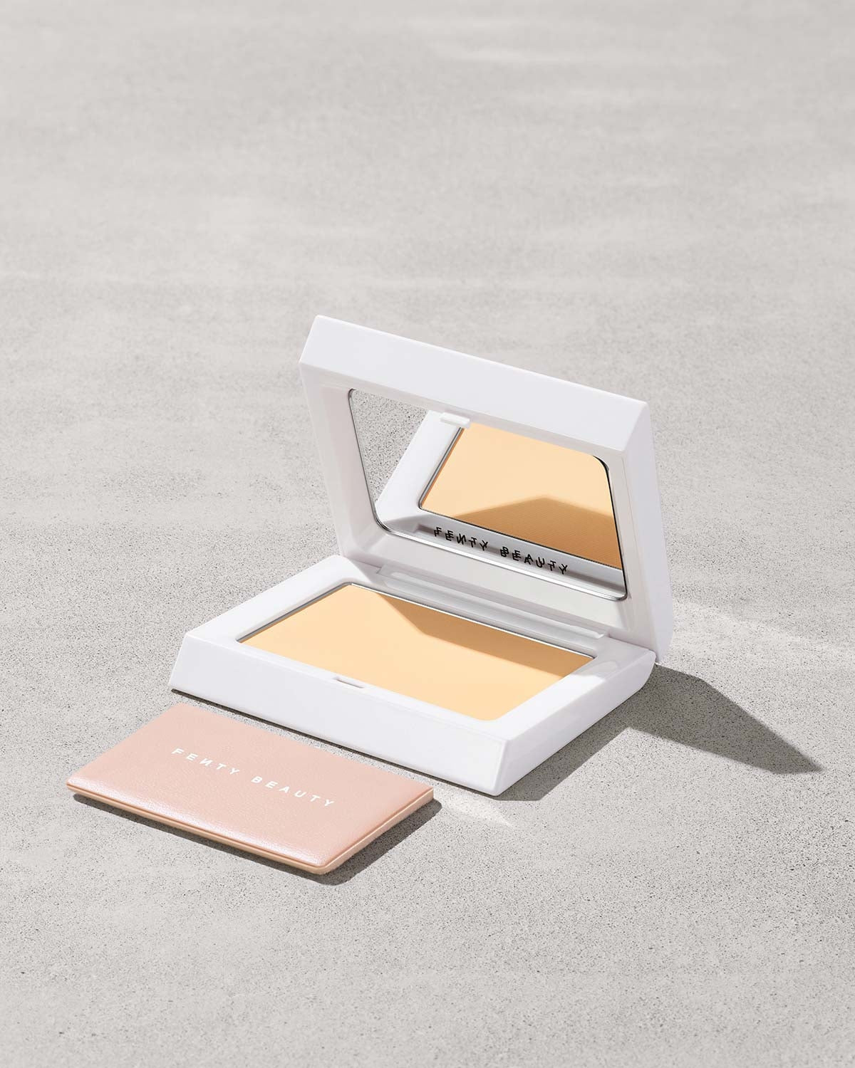 Bright Fix Instant Brightening + Blurring Powder