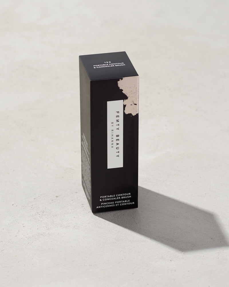 Portable Contour & Concealer Brush 150 - packaging