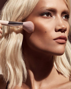 SCULPTING BRONZER BRUSH 195,