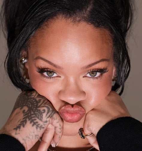 Rihanna wears Pro Filt'r 386W