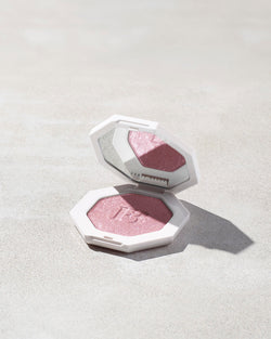 Killawatt Freestyle Highlighter shown in shade Wattabrat Killawatt Freestyle Highlighter shown in shade Wattabrat