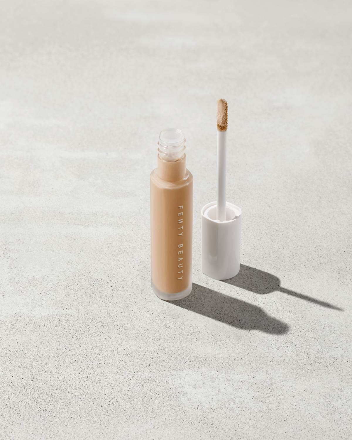 Pro Filt'r Instant Retouch Concealer shown in shade 320