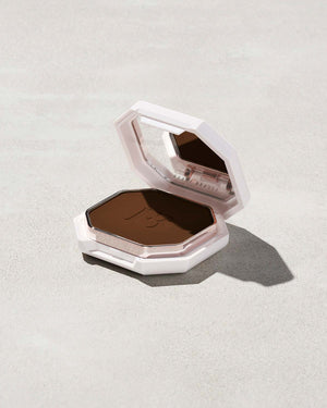 Pro Filt'r Soft Matte Powder Foundation shown in shade 490