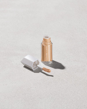 We're Even Mini Hydrating Longwear Concealer — 290W