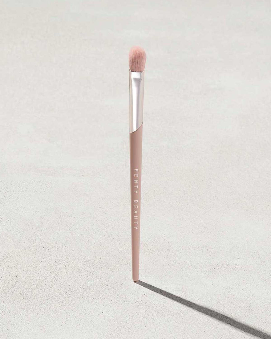 PRECISION BLENDING BRUSH 230,