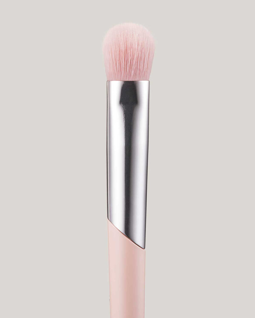 PLUSH EYESHADOW BRUSH 240,