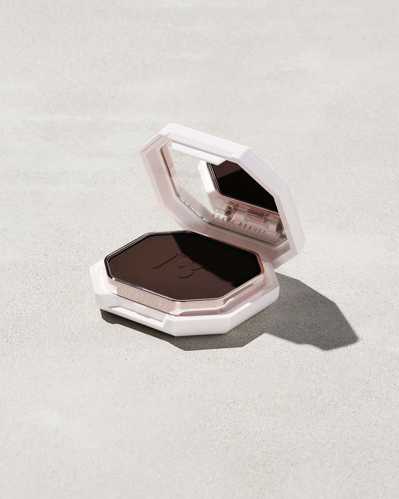 Pro Filt'r Soft Matte Powder Foundation shown in shade 498