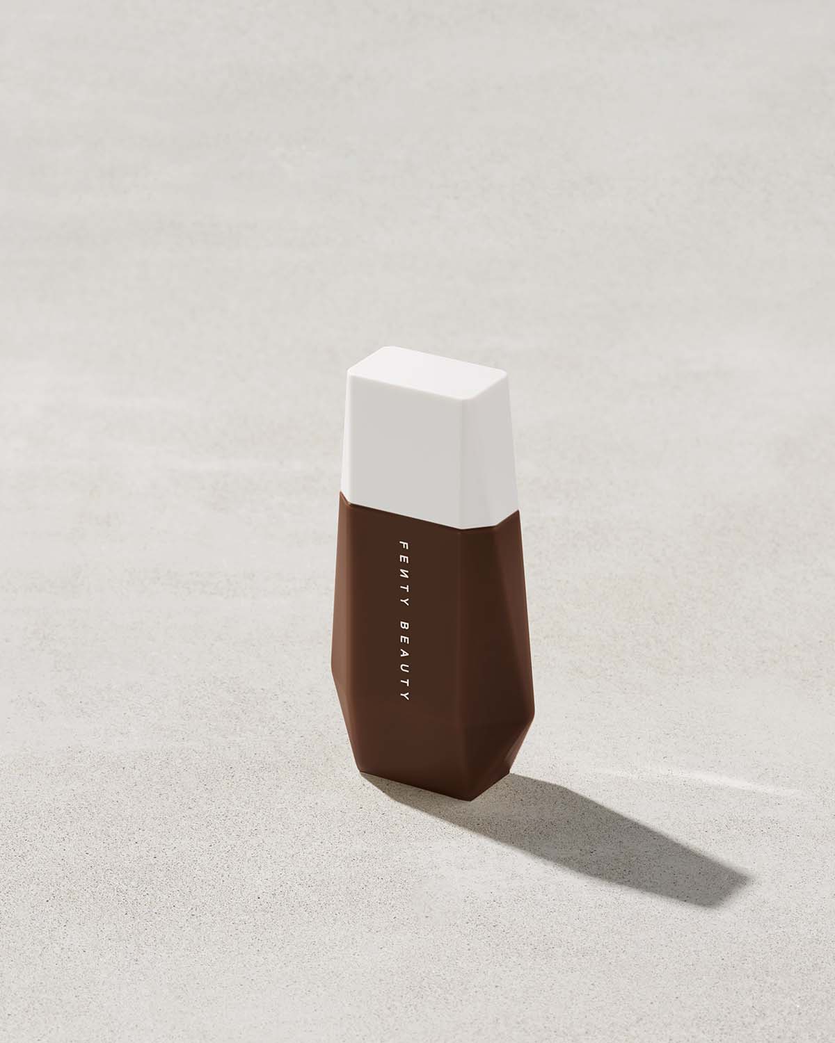 Eaze Drop Blurring Skin Tint — 24