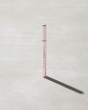 Flyliner Longwear Liquid Eyeliner closed