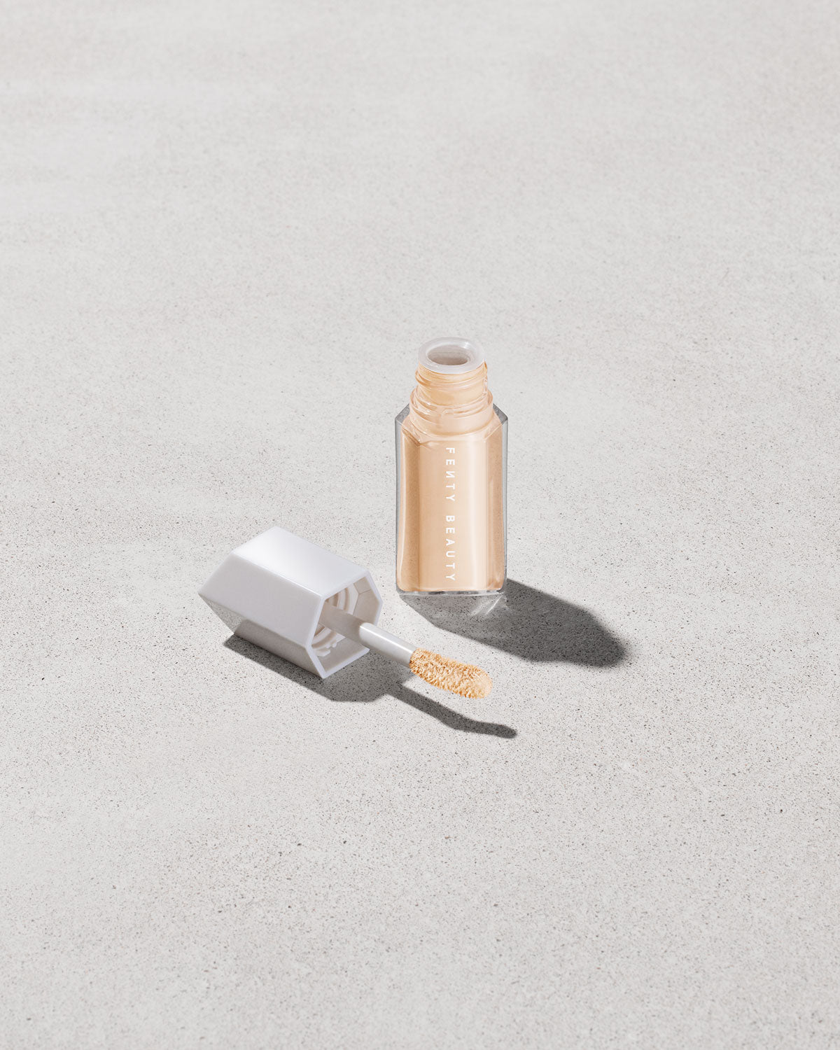 We're Even Mini Hydrating Longwear Concealer — 160W