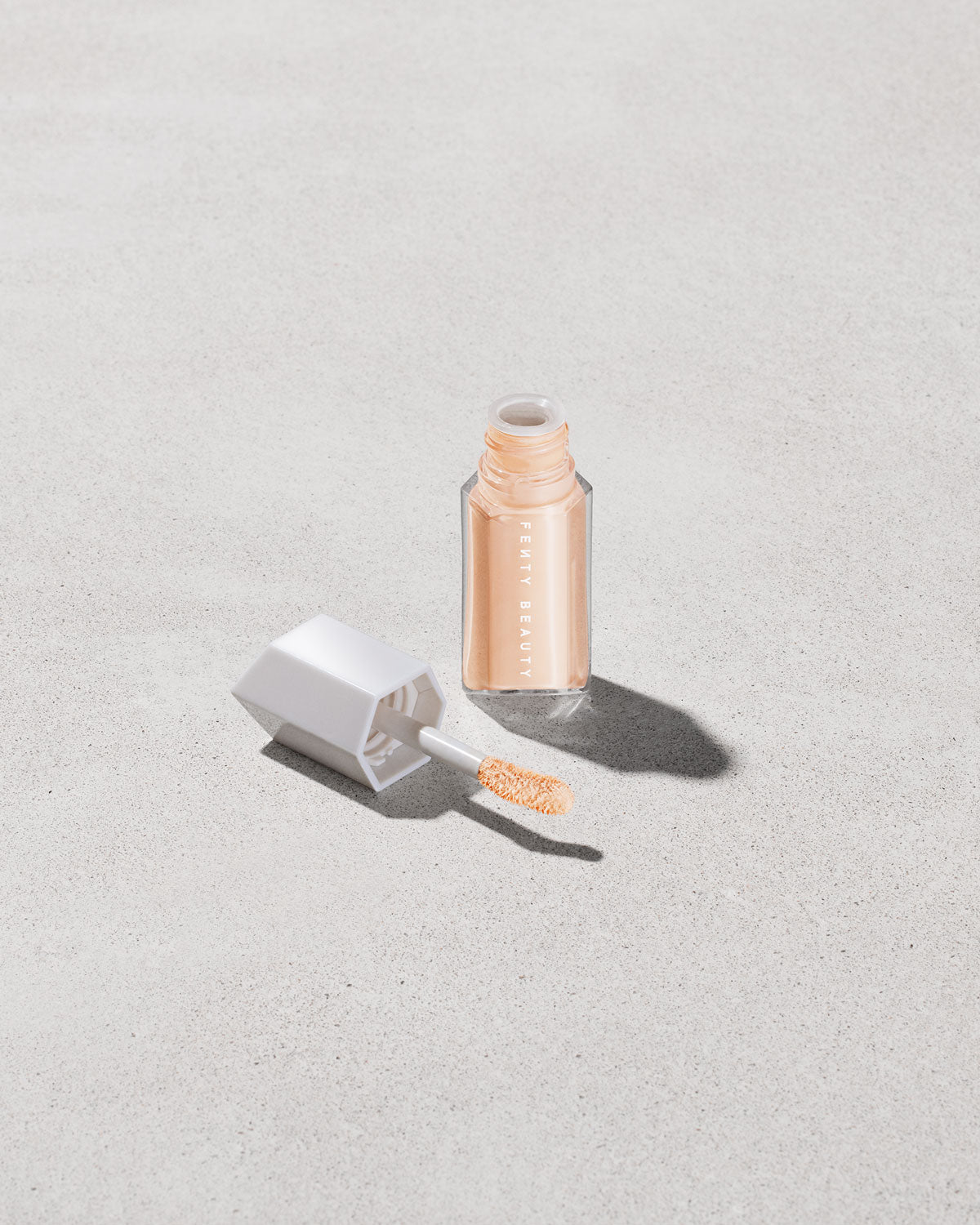 We're Even Mini Hydrating Longwear Concealer — 225N