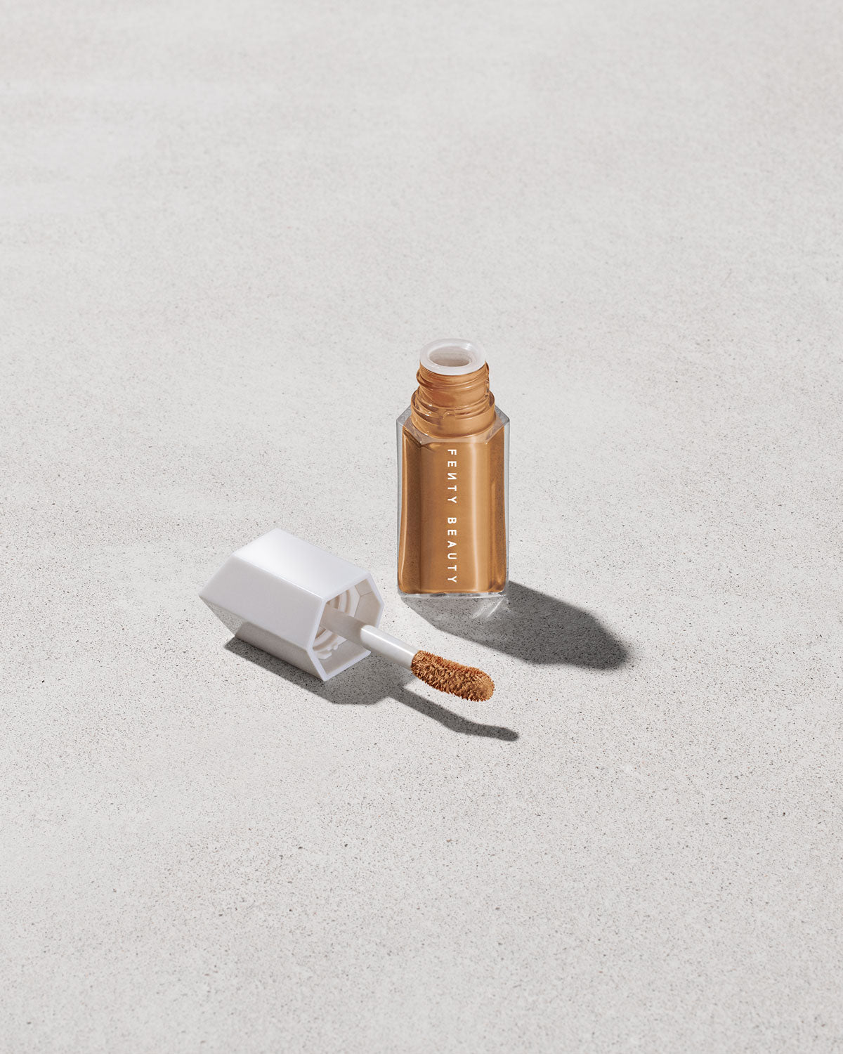 We're Even Mini Hydrating Longwear Concealer — 385W