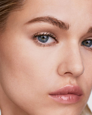 We're Even Mini Hydrating Longwear Concealer — 110W