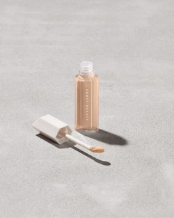 We're Even Hydrating Longwear Concealer — 200C