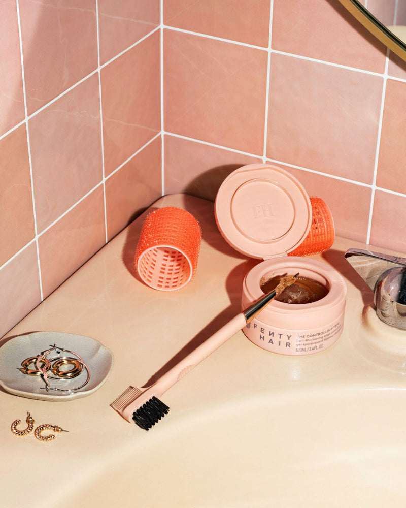 The Controlling Type Hair-Thickening Edge Control