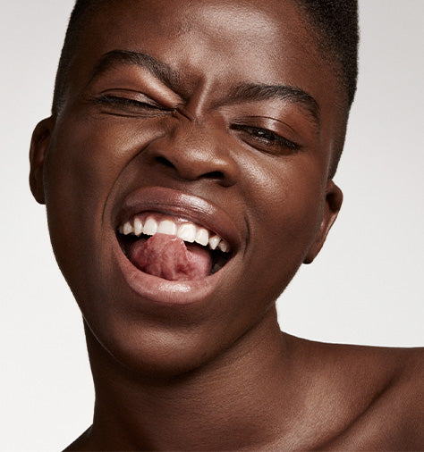 Natural Glow/ Eaze Drop Blurring Skin Tint Shade 23